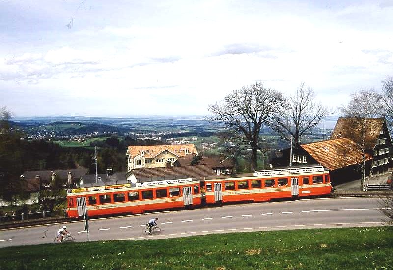 AB / TB Regionalzug 127 von St.Gallen nach Trogen am 25.04.1993 bei Vögelinsegg mit Triebwagen BDe 4/8 21
