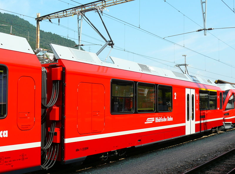 RhB - ABe 4/4 31004 am 13.07.2013 in Landquart - Triebzug Stammnetz Triebwagen 1./2. Klasse - i.B. 06/2012 - Stadler
