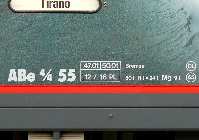 RhB - ABe 4/4 III 55  DIAVOLEZZA   am 19.07.2013 in St.Moritz - Drehstromtriebwagen Bernina - Anschriftenfeld
