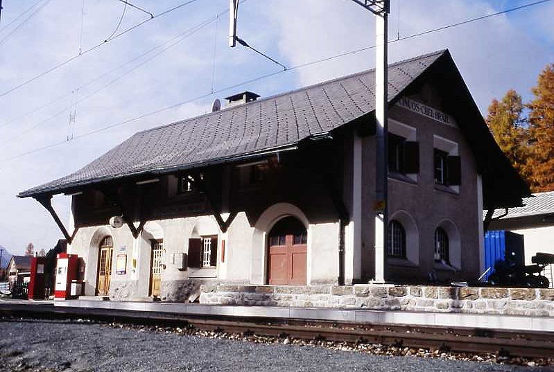 RhB - Bahnhof Cinuos-Chel-Brail am 15.10.2008
