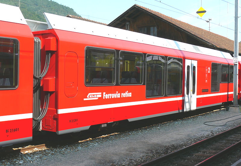 RhB - Bi 31201 am 13.07.2013 in Landquart - Triebzug Stammnetz Zwischenwagen 2. Klasse - i.B. 11/2011 - Stadler
