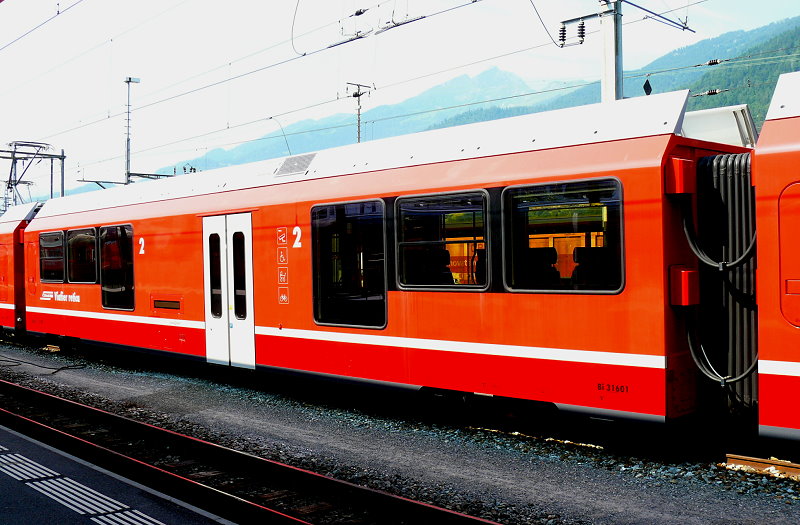 RhB - Bi 31601 am 13.07.2013 in Landquart - Triebzug Stammnetz Multifunktionswagen 2. Klasse - i.B. 11/2011 - Stadler
