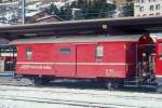 DZ 4037 II - Gepckwagen mit Postabteil am 26.02.2000 in St.Moritz - Baujahr 1911 - SWS - Fahrzeuggewicht 9,00t - Zuladung 10,00t - LP 10,69m - zulssige Geschwindigkeit 70 km/h.-  2=24.06.1992 -