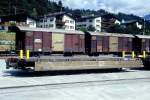 RhB - Kp-w 7501 am 01.09.1993 in Surava - ACTS-Containertragwagen 2-achsig mit 1 offenen Plattform - Baujahr 1914 - SWS/RhB - Gewicht 6,97t - Zuladung 15,00t - LP 8,97m - zulssige Geschwindigkeit