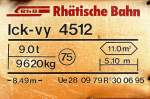 RhB - Ick-vy 4512 am 17.10.1998 in Landquart Ried - Khlcontainerwagen 2-achsig mit 1 offenen Plattform - Anschriftenblock  