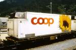RhB - Lb 7881 am 01.09.2007 in Thusis - Container-Tragwagen 2-achsig mit COOP-Khlcontainer (Sonnenblume) - Baujahr 1963 - JMR - Gewicht 5,74t - Ladegewicht 17,00t - LP 9,14m - zulssige