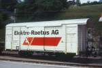 RhB - Gbk-v 5606 am 28.06.1995 in Filisur - Gedeckter Gterwagen 2-achsig mit 1 offenen Plattform - Baujahr 1913 - Reichsh/Gestle - Gewicht 7,62t - Zuladung 12,50t - LP 8,49m - zulssige