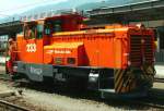 Lokomotiven/312837/rhb---gm-33-233-am RhB - Gm 3/3 233 am 18.07.2013 in Landquart - Rangier-Diesellok - bernahme 01.04.1976 - MOYSE3555/MTU - 295 KW - Gewicht 34,00t - LP 7,93m - zulssige Geschwindigkeit 55 km/h - 2=02.05.2013 - 3=23.12.1999 - Logo RhB in deutsch.
