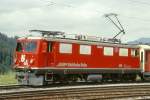 Lokomotiven/449008/rhb---ge-44-i-610 RhB - Ge 4/4 I 610 'VIAMALA' am 30.08.1998 in Langwies - STRECKEN-LOKOMOTIVE - bernahme 03.07.1953 - SLM4085/MFO/BBC - 1184 KW - Gewicht 48,00t - LP 12,10m - zulssige Geschwindigkeit 80 km/h - 3=24.02.1992 1=16.06.1995 - RhB-Logo in deutsch
