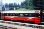 RhB - B 2496 am 07.09.1994 in Pontresina - 2.Klasse verkrzter Einheitspersonenwagen (Typ IV) fr Bernin-Express mit braunen Fensterband  - bernahme 04.12.1992 - SWA - Fahrzeuggewicht 17,00t -