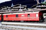 RhB - Z 94 am 13.05.1994 in Klosters - Postwagen 4-achsig mit 1 offenen Plattform - bernahme: 27.06.1967 - SWS - Fahrzeuggewicht 17,00t - Zuladung 9,00t - LP 16,87m - zulssige Geschwindigkeit = 90