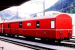 RhB - Z 97 am 02.10.1990 in Davos Platz - Postwagen 4-achsig mit 1 offenen Plattform - bernahme: 27.11.1969 - SWS - Fahrzeuggewicht 17,00t - Zuladung 9,00t - LP 16,87m - zulssige Geschwindigkeit =