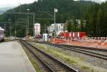 St. Moritz Berninabahn am 20.07.2014 Umbauphase links Gleis 5, rechts Gleis 6 Blick Richtung Osten, ganz rechts Zufahrt zu zwei kurzen Abstellgleisen