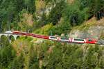 albulabahn-chur-stmoritz/322109/rhb---gex-909-von-stmoritz RhB - GEX 909 von St.Moritz nach Zermatt am 15.07.2013 auf Schmittentobel-Viadukt mit E-Lok Ge 4/4 III 650 - A - A - B - B - B - D - Bp - Bp -Bp - WRp - Ap -Ap
