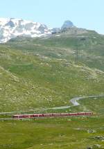 RhB - Regionalzug 1648 von Tirano nach St.Moritz am 14.07.2013 bei Lago Nero mit Zweisystem-Triebwagen ABe 8/12 3505 (ABe 4/4 351.05 - Bi 356.05 - ABe 4/4 350.05) - BD 2474 - AB 1546 - B 2312 - B