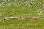 RhB - Regionalzug 1633 von St.Moritz nach Tirano am 14.07.2013 bei Alp Alas mit Zweisystem-Triebwagen ABe 8/12 3515 (ABe 4/4 35.015 - Bi 35.615 - ABe 4/4 35.115) - B 2307 - B 2308 - B 2309 - 521.06 -