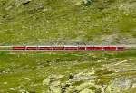 RhB - Regionalzug 1637 von St.Moritz nach Tirano am 14.07.2013 bei Alp Arlas mit Zweisystem-Triebwagen ABe 8/12 3504 (ABe 4/4 351.04 - Bi 356.04 - ABe 4/4 350.04) - B 541.03 - B 2458 - B 541.05 - AB