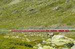 RhB - Regionalzug 1648 von St.Moritz nach Tirano am 14.07.2013 bei Alp Arlas mit Zweisystem-Triebwagen ABe 8/12 3505 (ABe 4/4 351.05 - Bi 356.05 - ABe 4/4 350.05) - B 2459 - B 541.04 - B 2312 - AB